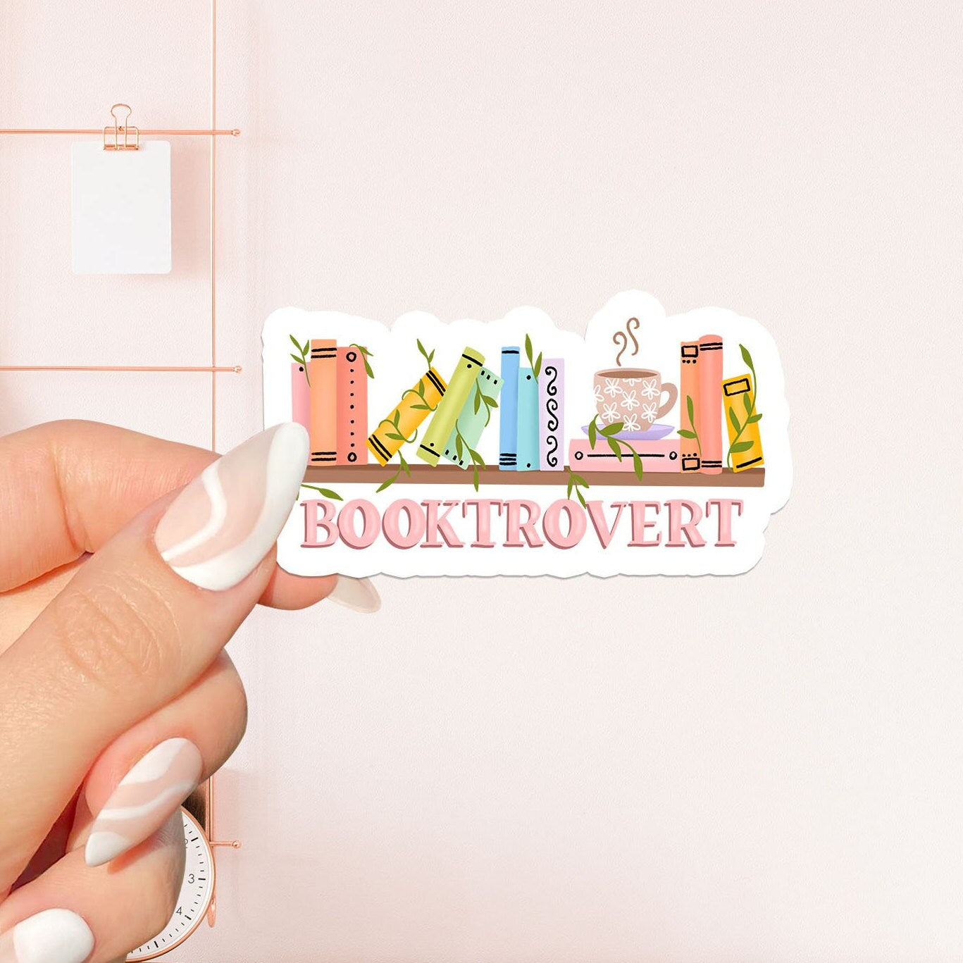 Booktrovert Sticker, bookish Sticker, book lover gift,bookish Merch, Kindle Sticker, Smut Reader, reading lover, e-reader